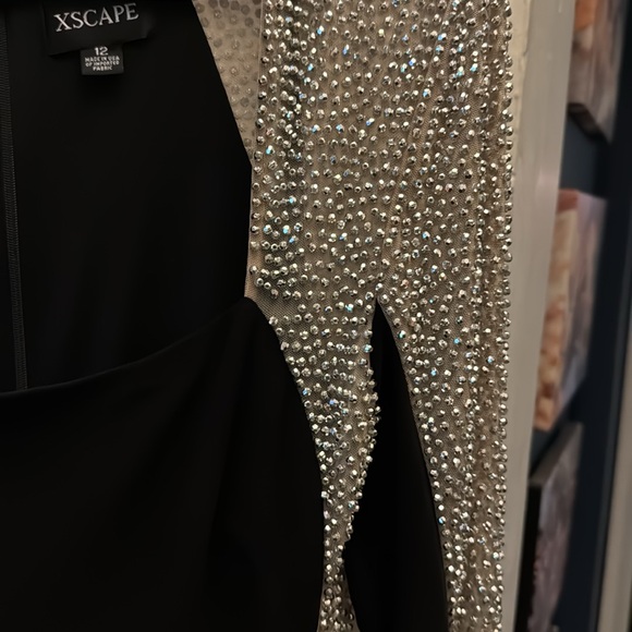 XSCAPE Embellished Colorblock Gown-size 12 - Picture 7 of 10